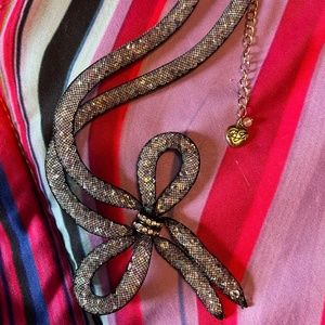 Betsey Johnson Bow mesh necklace
